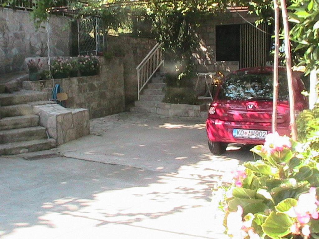 Apartments Penovic Kotor Exteriör bild